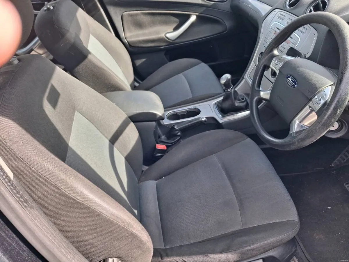 Car - Image 5