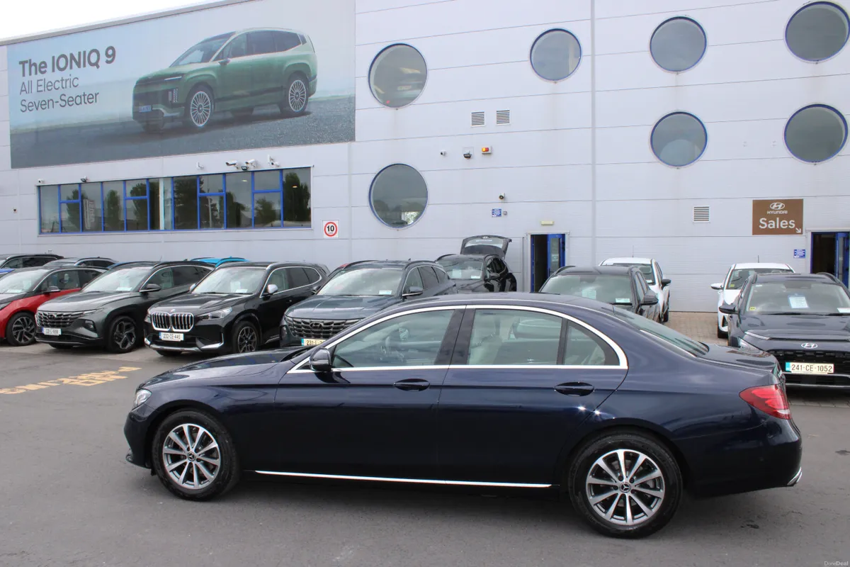 Mercedes-Benz E-Class 2017 - Image 2