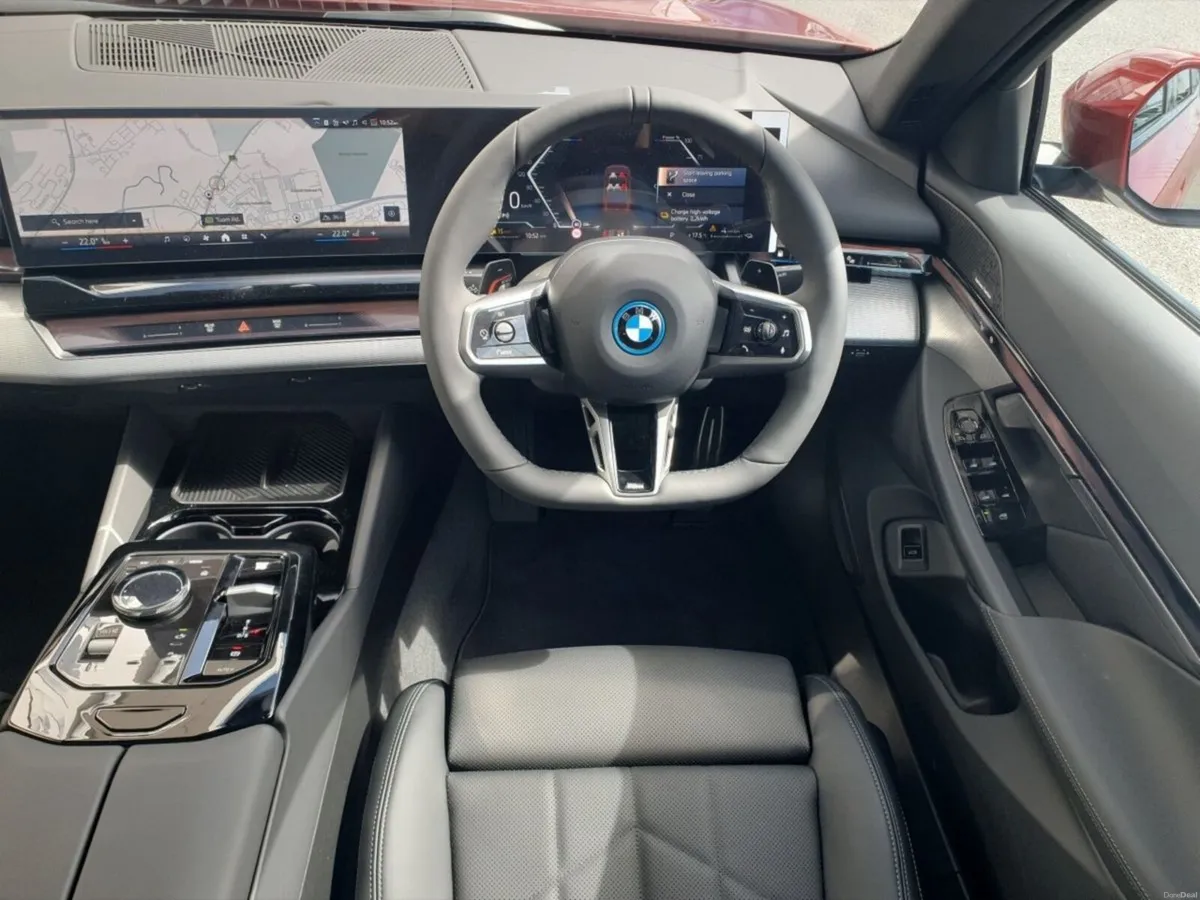 BMW 5-Series 530e M Sport Saloon - Image 5