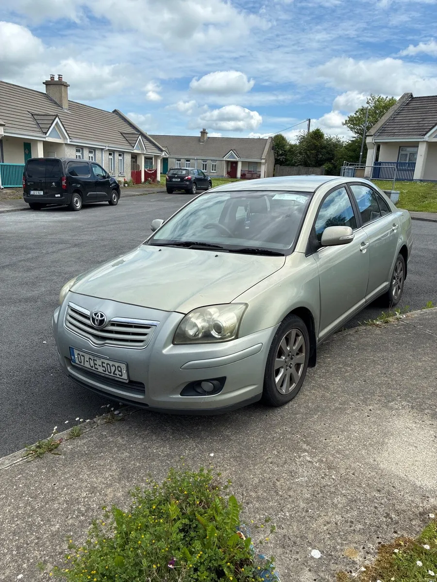 Toyota Avensis - Image 1