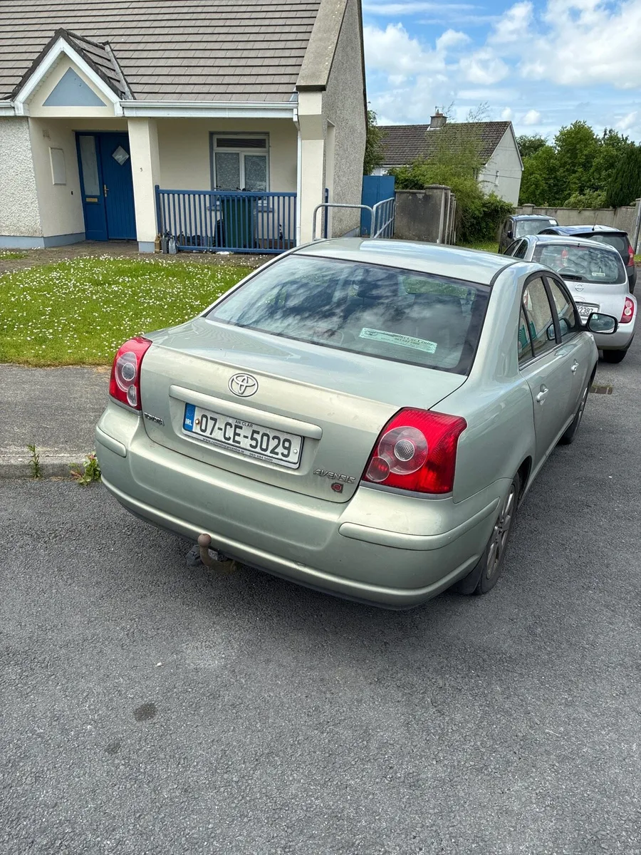 Toyota Avensis - Image 2