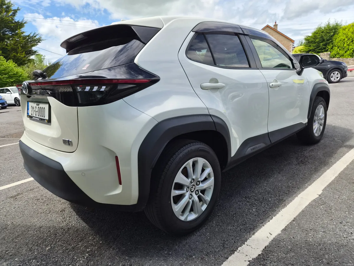 Toyota Yaris Cross 2021 1.5L Petrol Hybrid Auto - Image 3