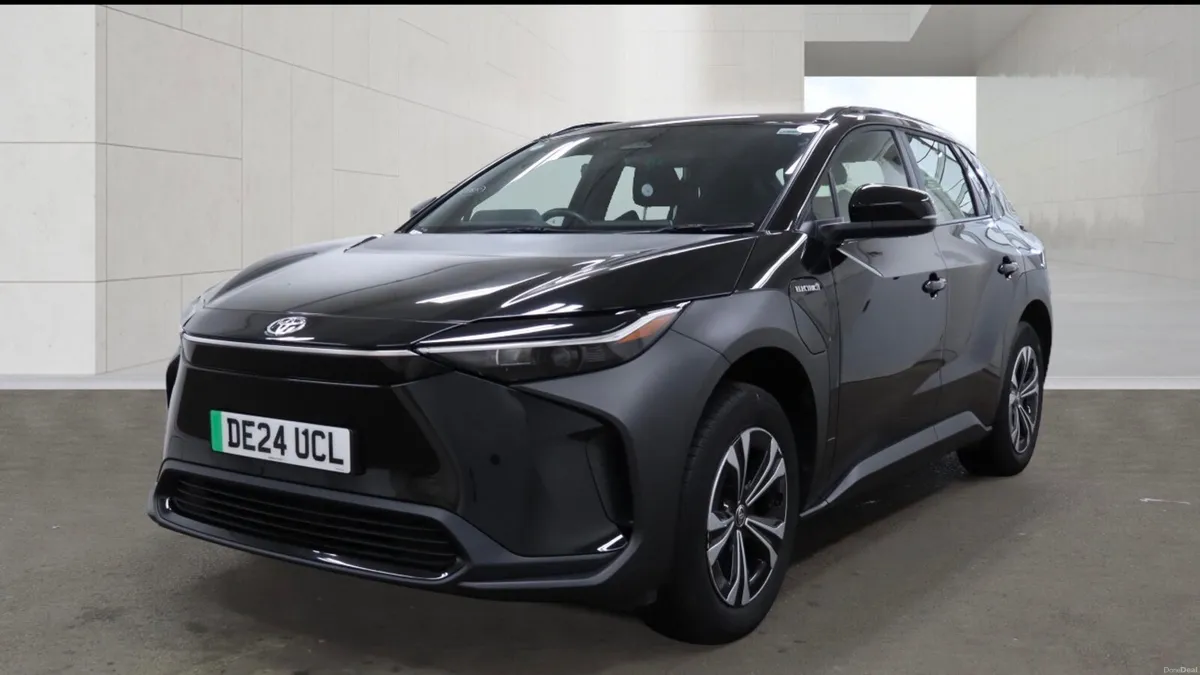 Toyota bZ4X 71kwh Pure 2024 - Image 2
