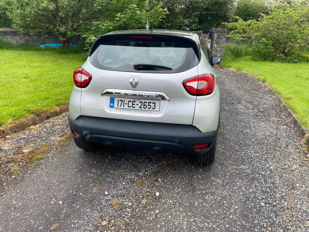 2017 Renault  captur low milage - Image 4