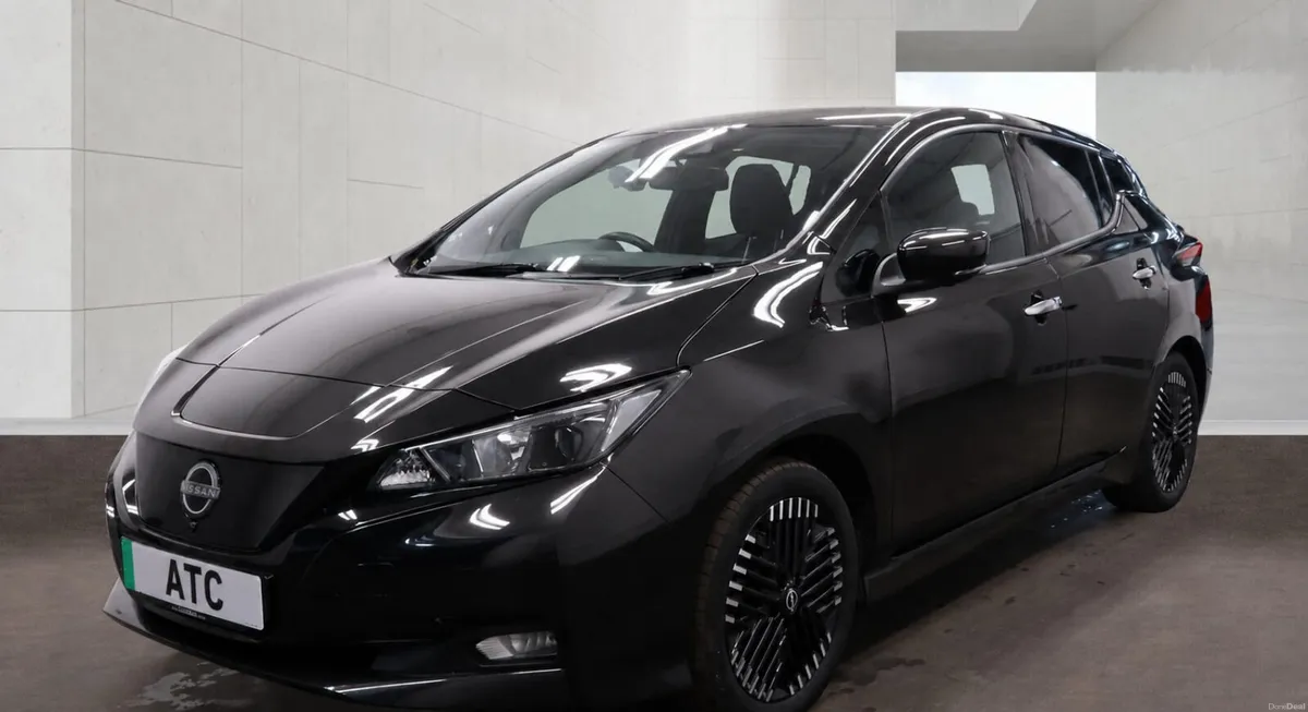 2022 Nissan Leaf N-Connecta - Image 1