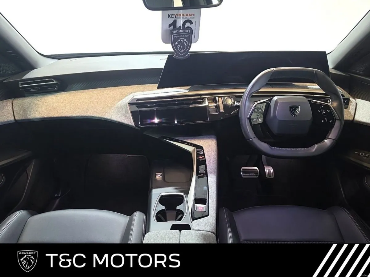 Peugeot 3008 Allure 73kWH up to 527km range Very L - Image 3