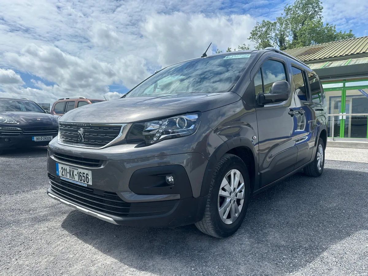 WAV Taxi Spec Peugeot Rifter - Image 3