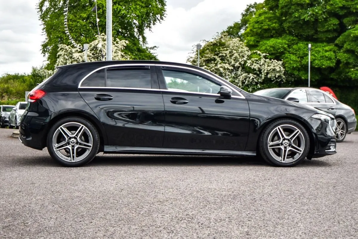 Mercedes-Benz A-Class A200d AMG 2.0 Automatic - Image 4