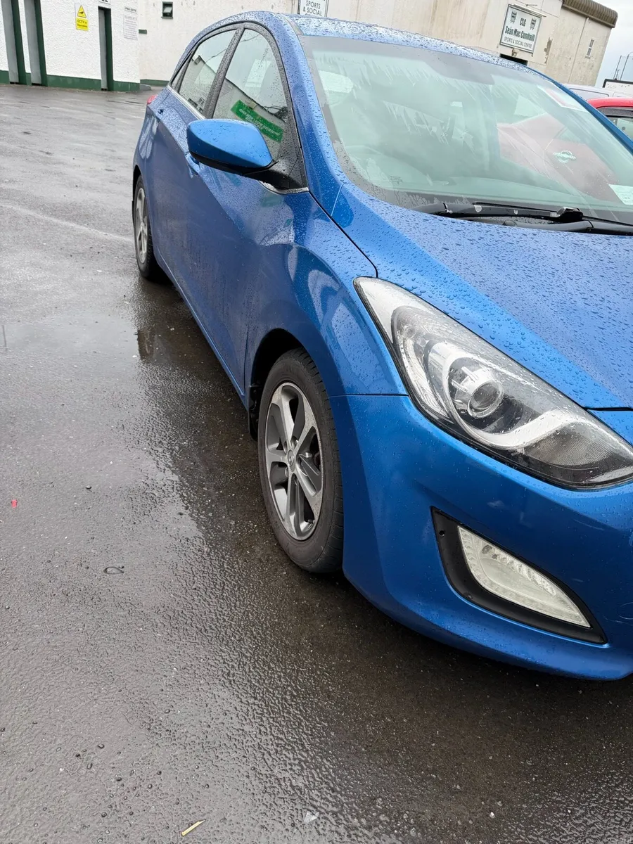 Car - Image 4