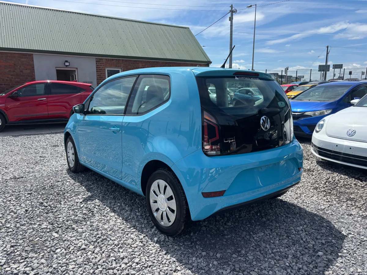 Volkswagen Up! 1.0 Auto  *HEATED SEATS* - Image 5