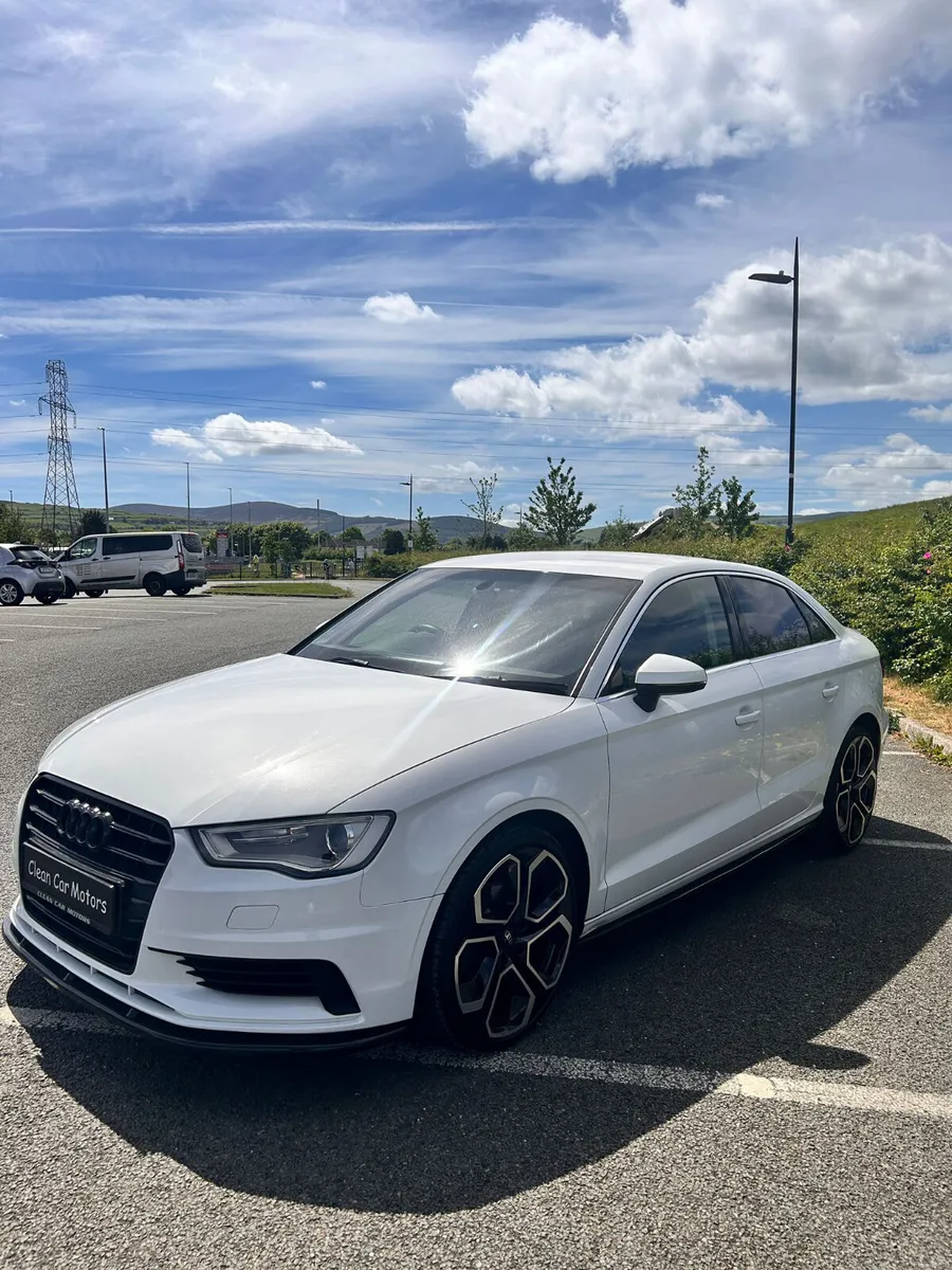 AUDI A3 SALOON 2015 AUTO - Image 2