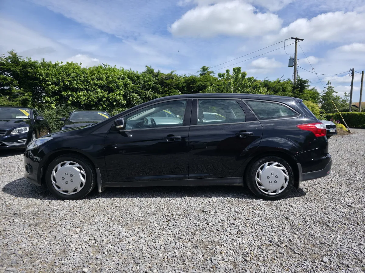 2012 Ford Focus Edge 1.6 TDCi 95PS Estate Manual - Image 2