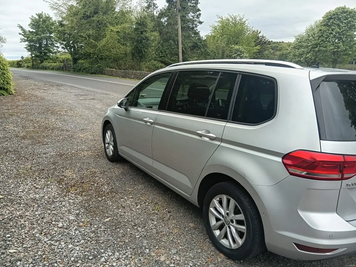 2017 Volkswagen Touran ComfortLine - Image 3