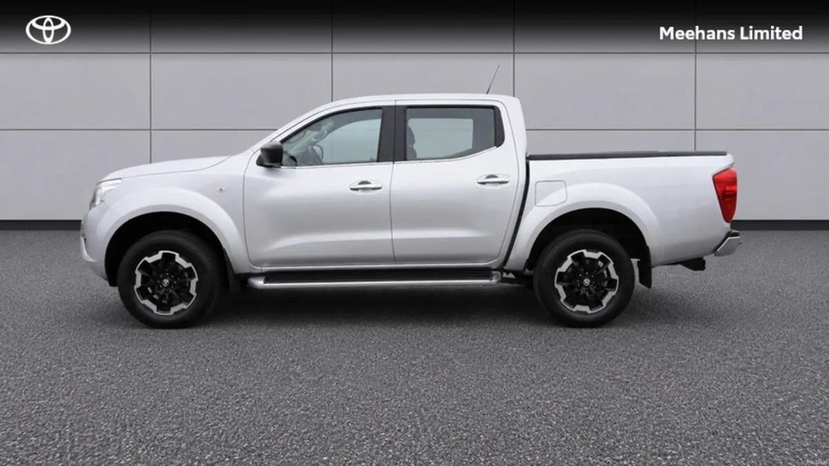 Nissan Navara 2.3 DSL SV 190 DIFF LK DOUBLE - Image 3