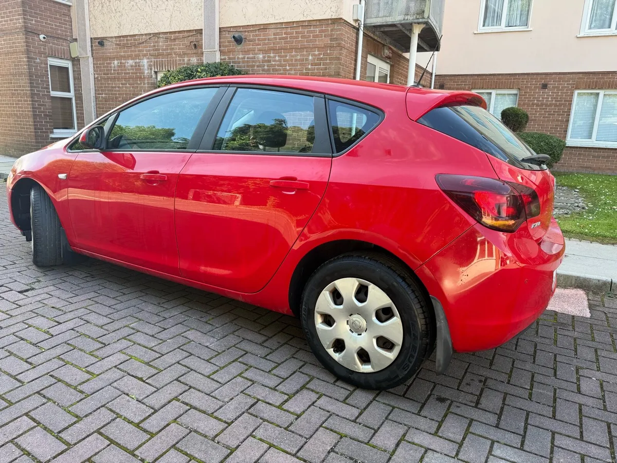 Astra 12 with new nct 07/27 low km 76700 - Image 2