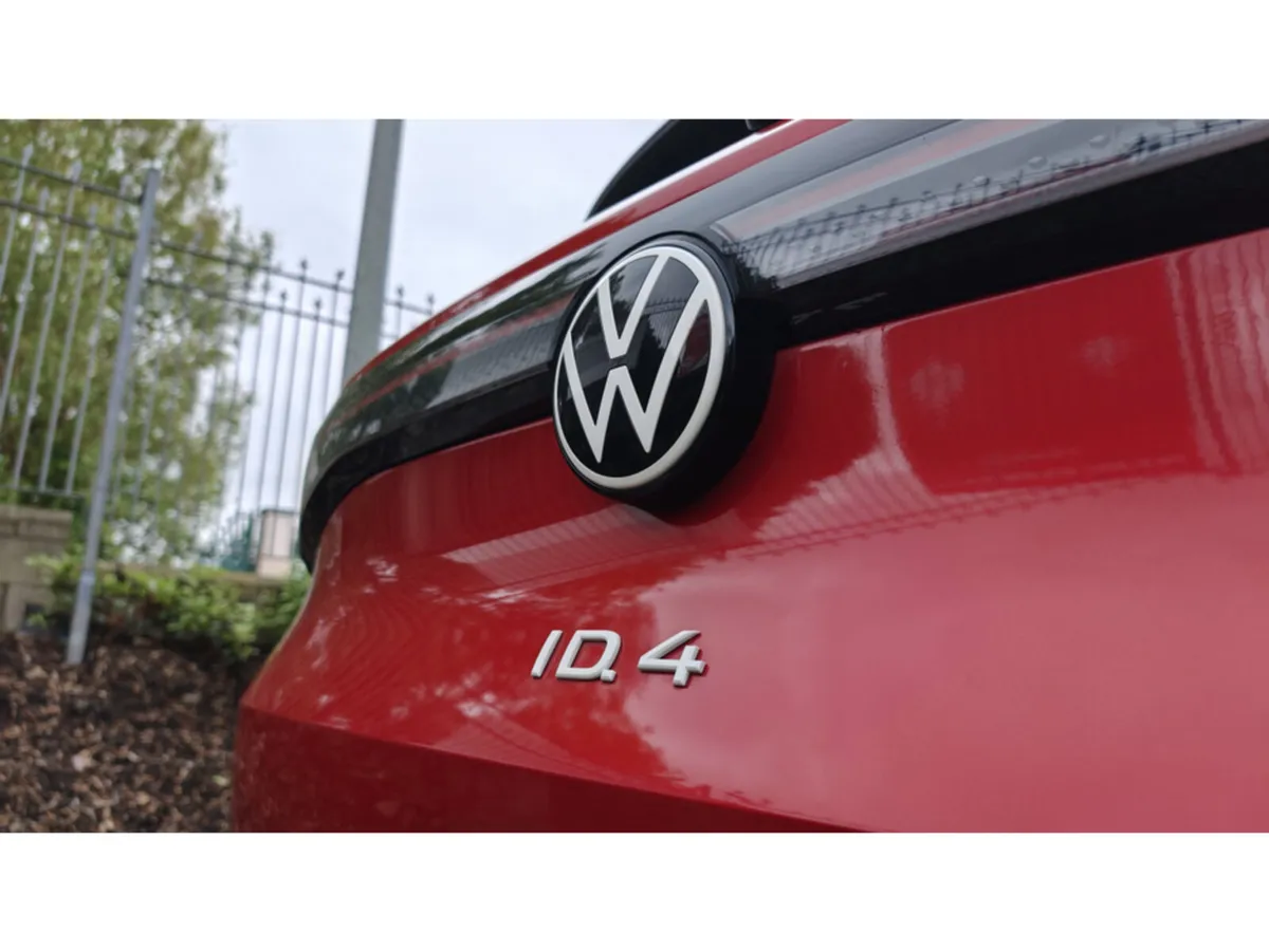Volkswagen ID.4 PRO 128 KW Life DX 77KWH 174HP PRO - Image 1