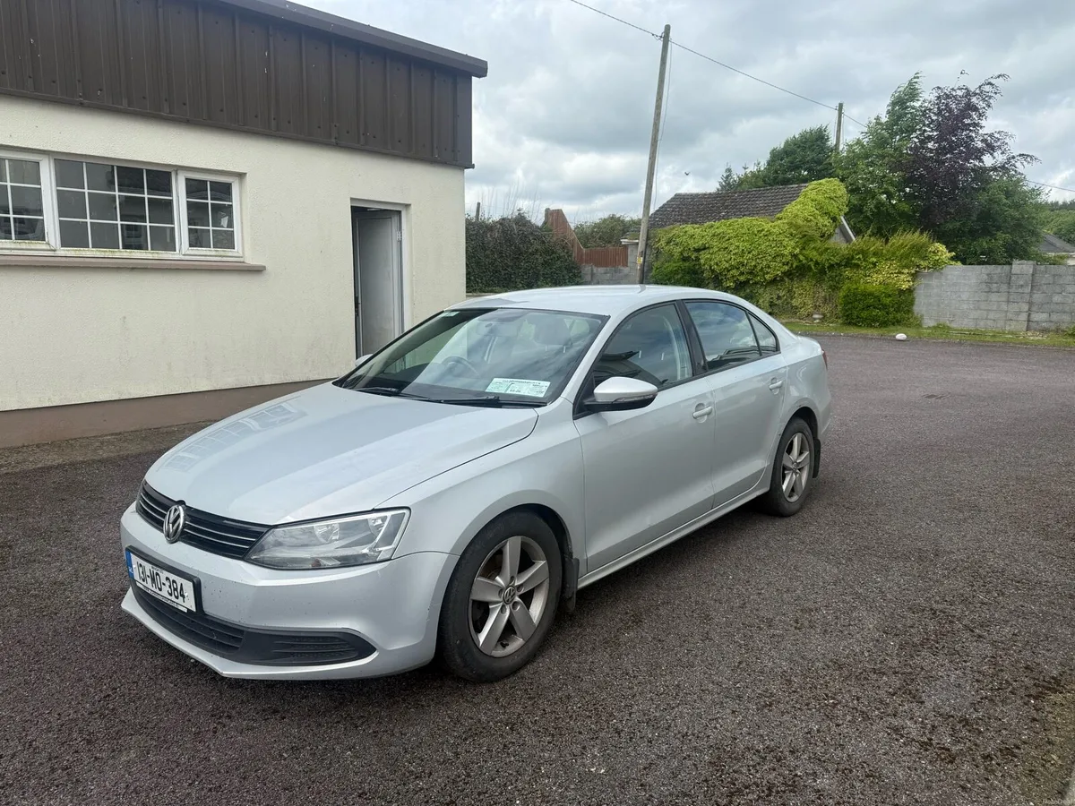 Volkswagen Jetta - Image 2