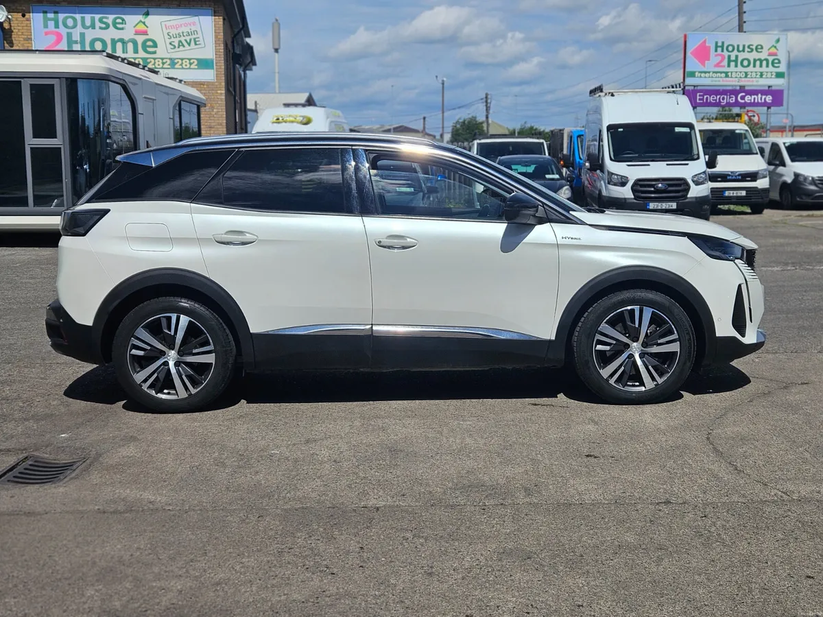 Peugeot Allure 3008 HYBRID2 PHEV - Image 3