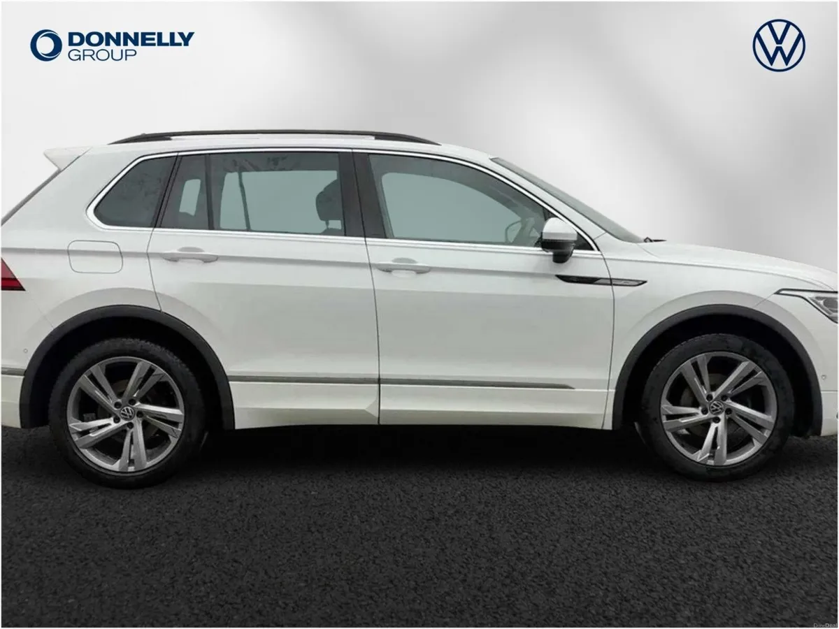 Volkswagen Tiguan Estate Special Edition R-Line Ed - Image 4
