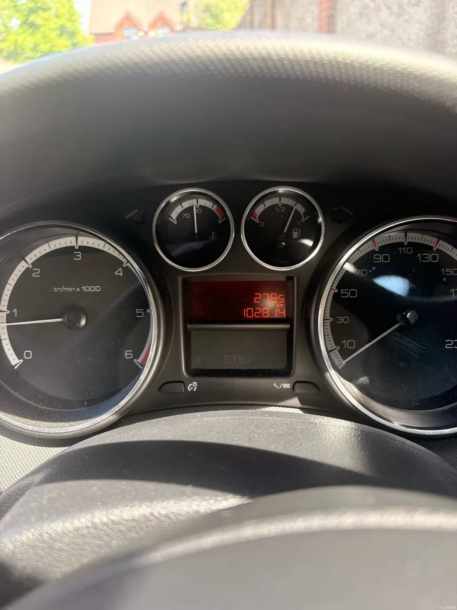 Peugeot 308 2013 - 102KM - Image 3
