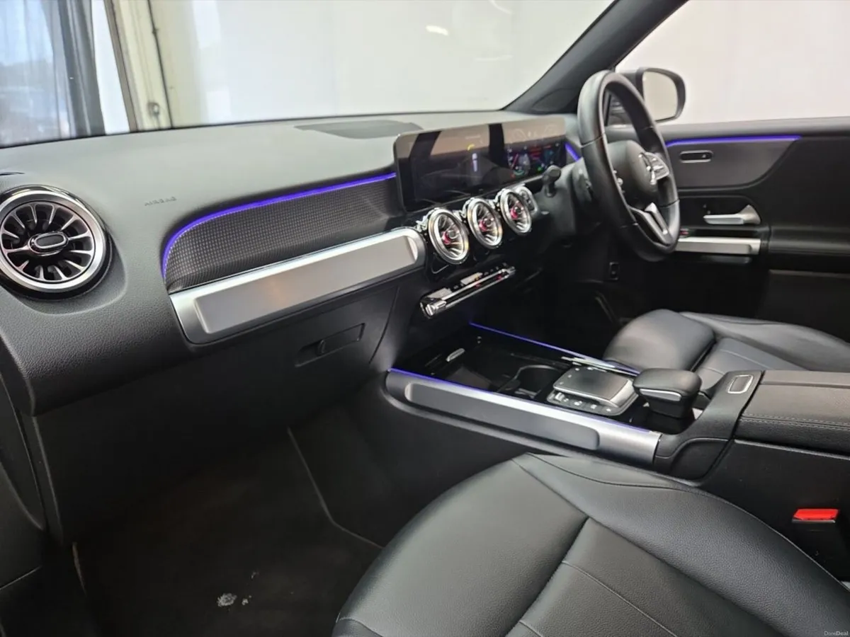 Mercedes-Benz EQB EQB300 4 Matic 7 seater - Image 4