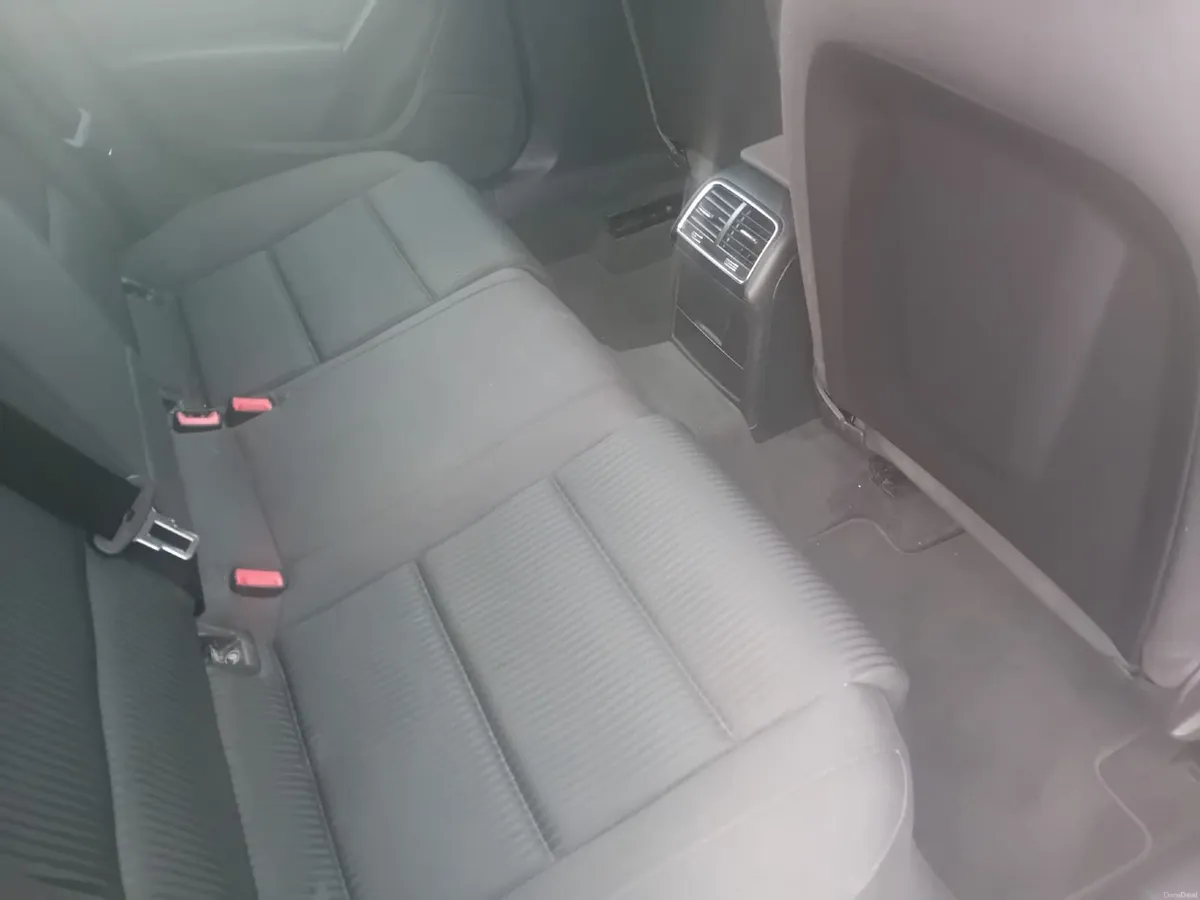 Audi A4 2013 - Image 2