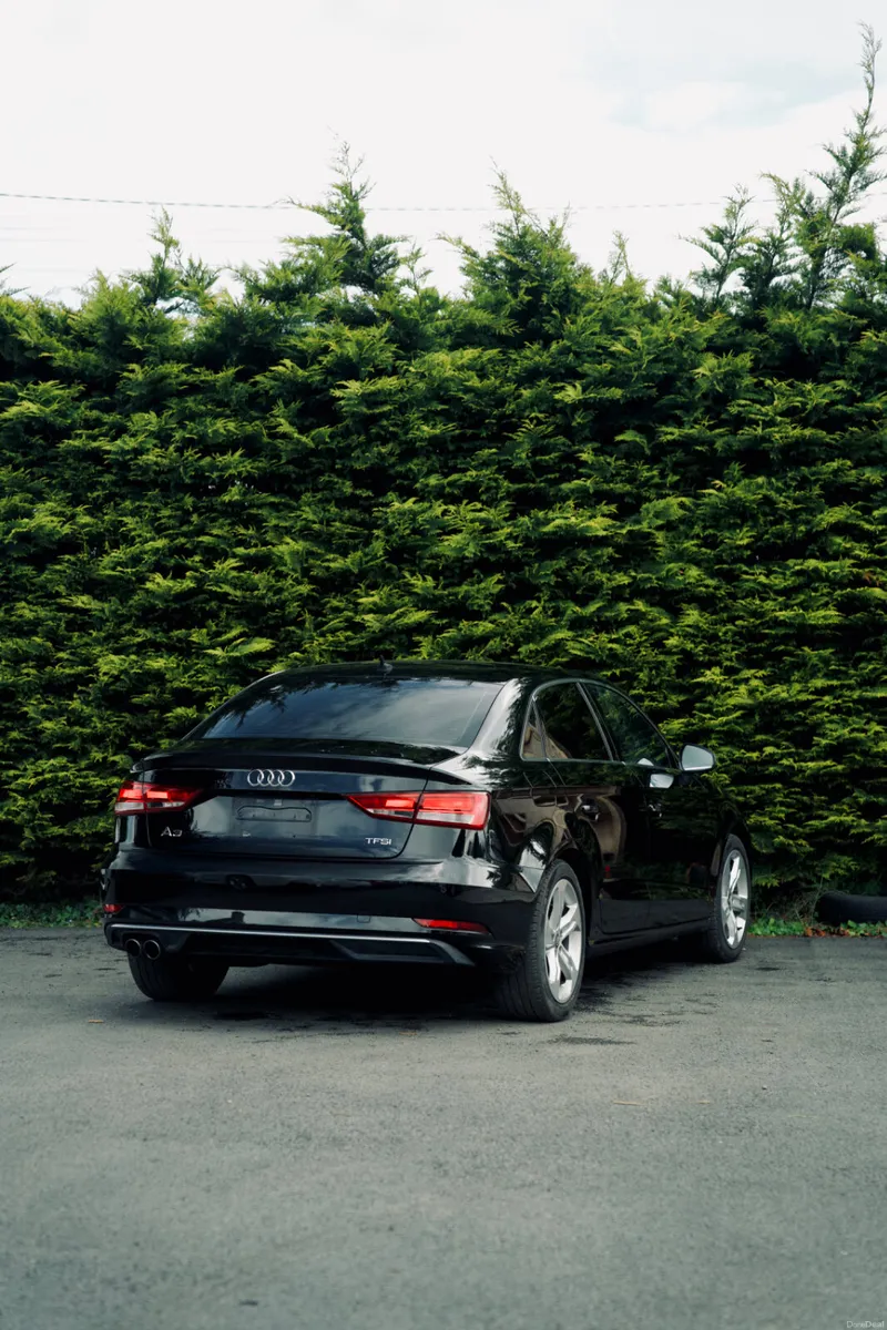 Audi A3 Sedan 1.4 TFSI 2017 - Image 3