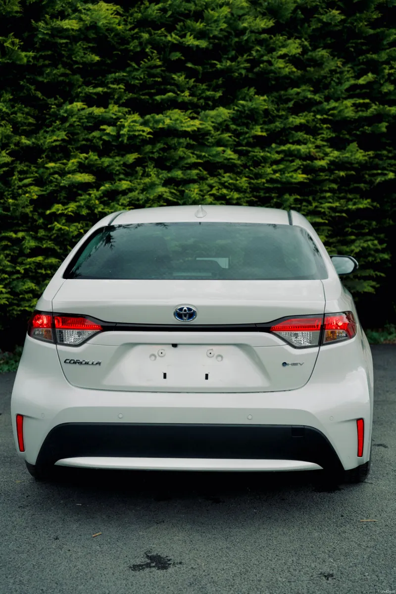 Toyota Corolla 1.8 Hybrid 2024 - Image 4