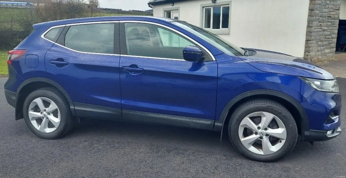Nissan Qashqai 2018, 1.5 DCI ACENTA** Low Milage** - Image 3