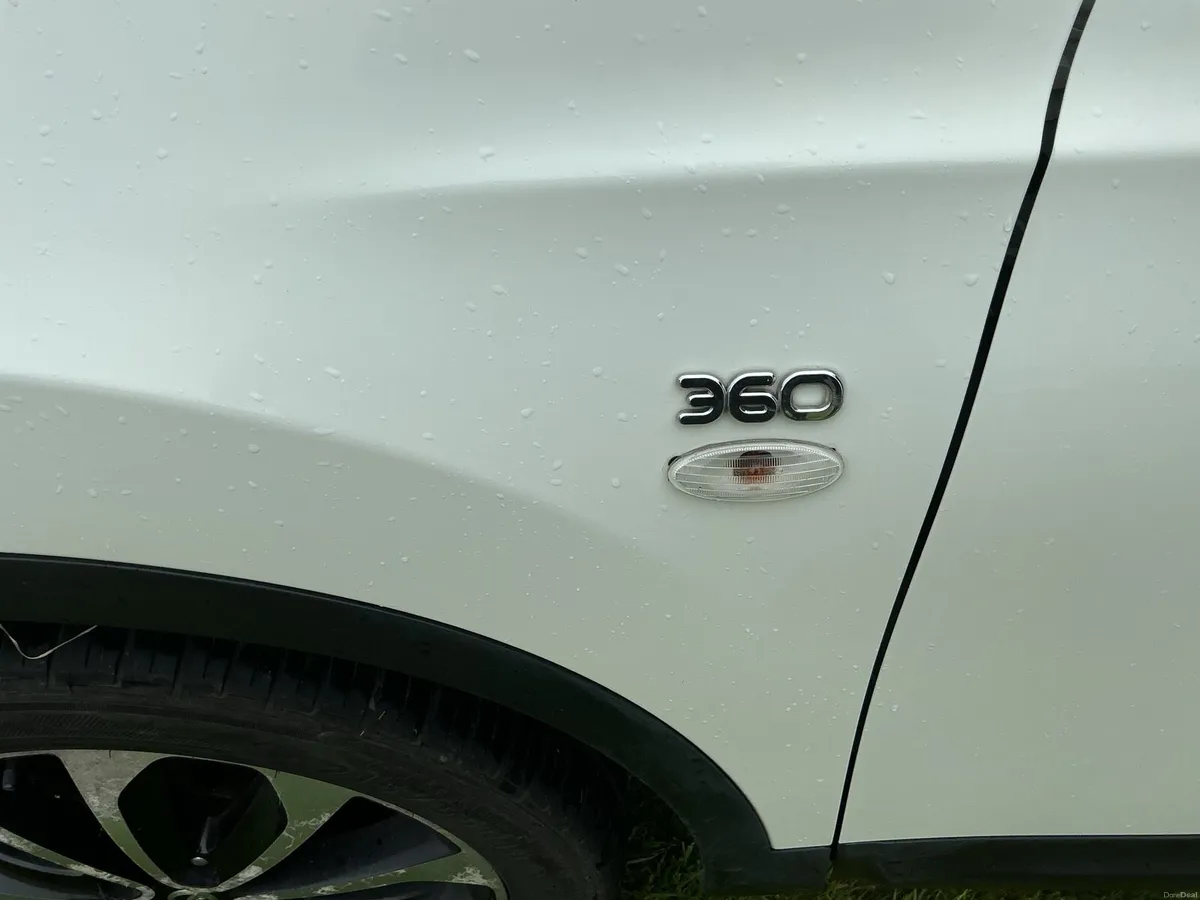 2013 Nissan Qashqai 360 7 x seater - Image 4