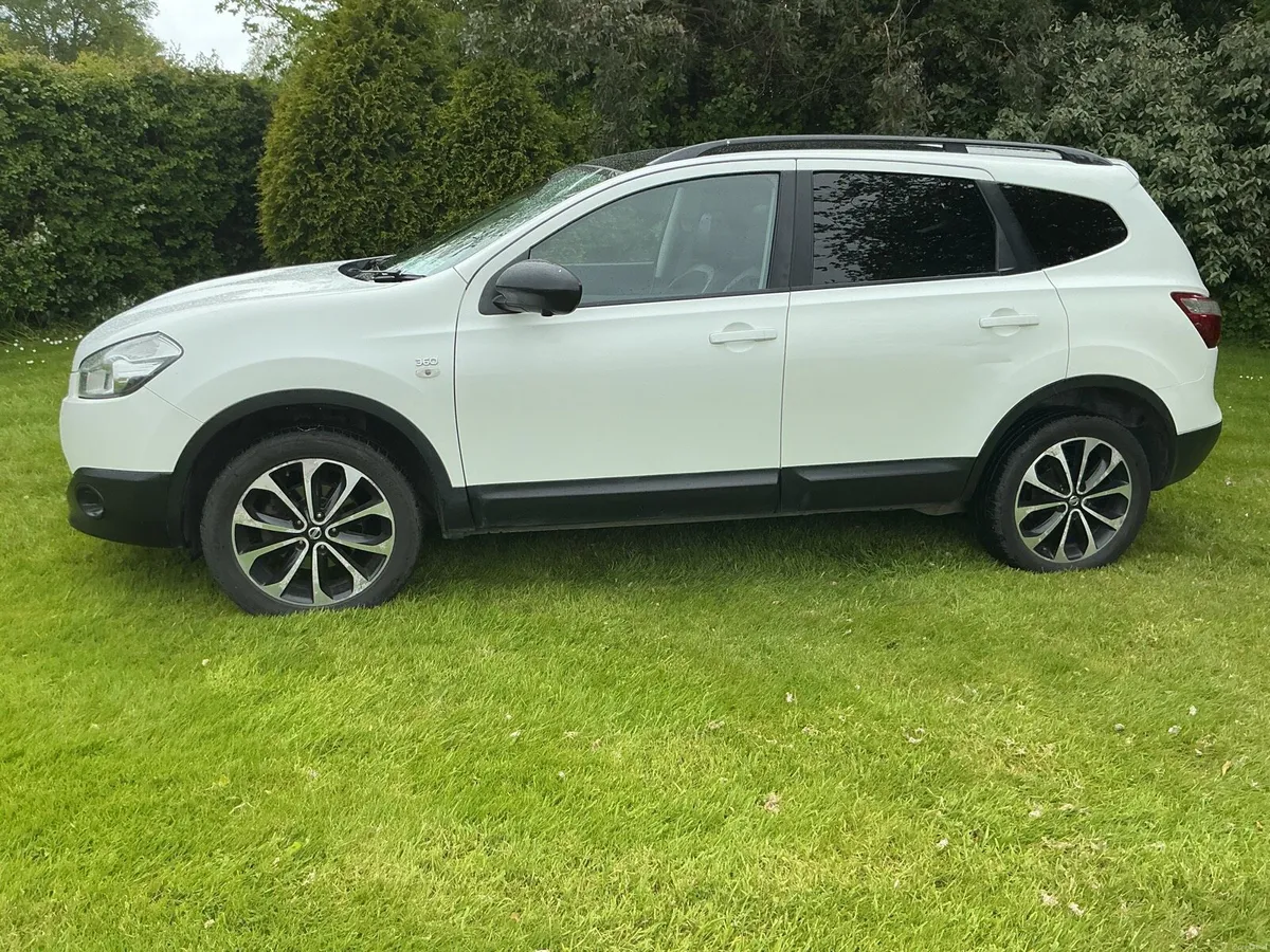 2013 Nissan Qashqai 360 7 x seater - Image 3
