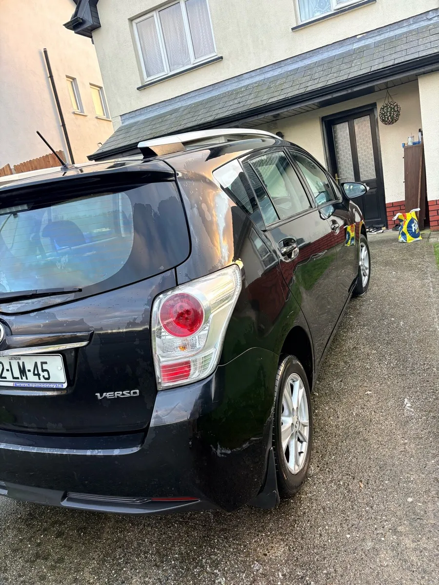 Toyota verso quick sale - Image 2