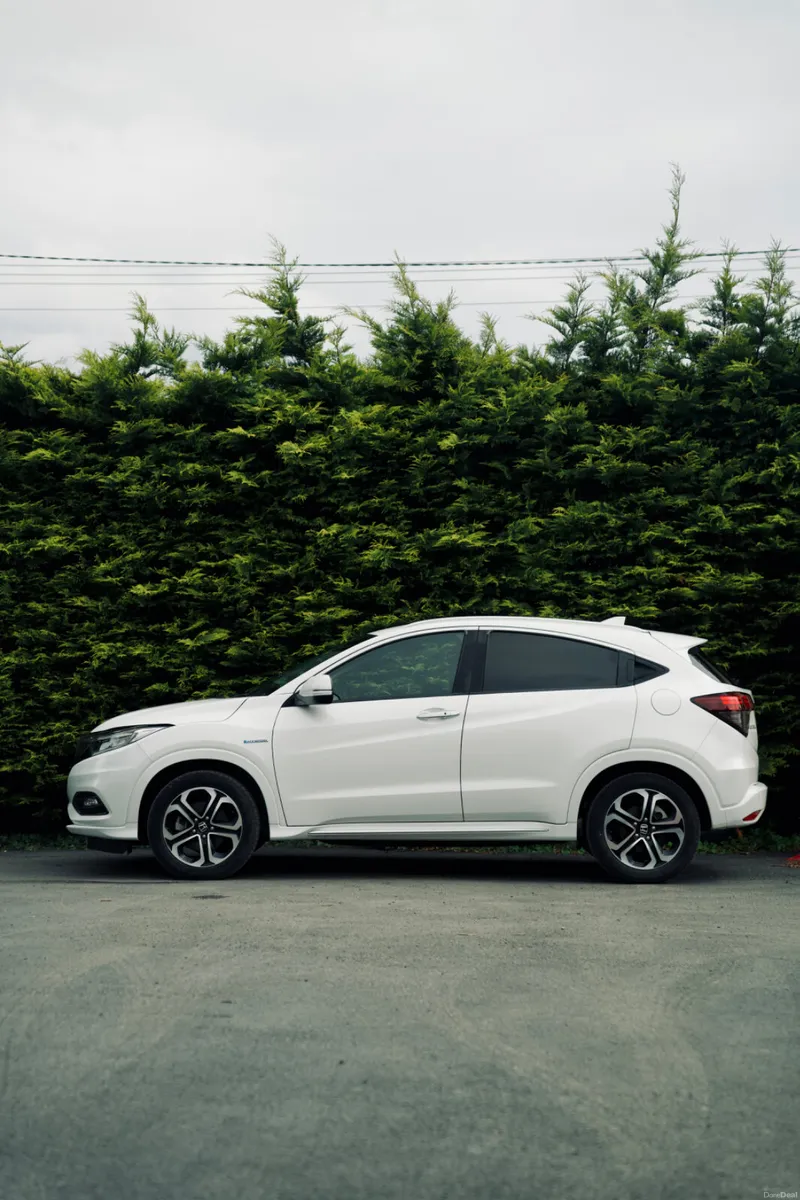Honda Vezel 1.5  Z 2018 - Image 2