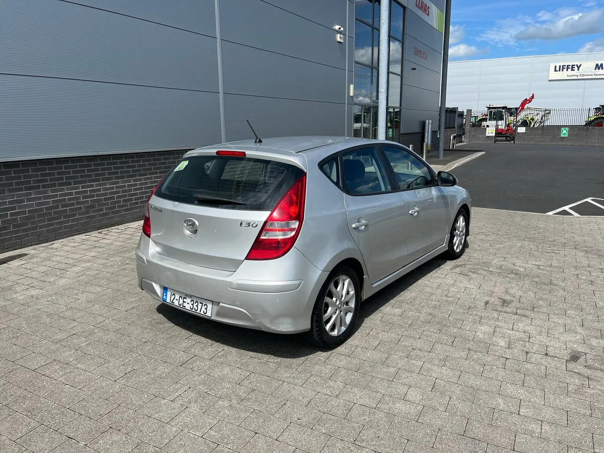 2012 i30 - Image 4