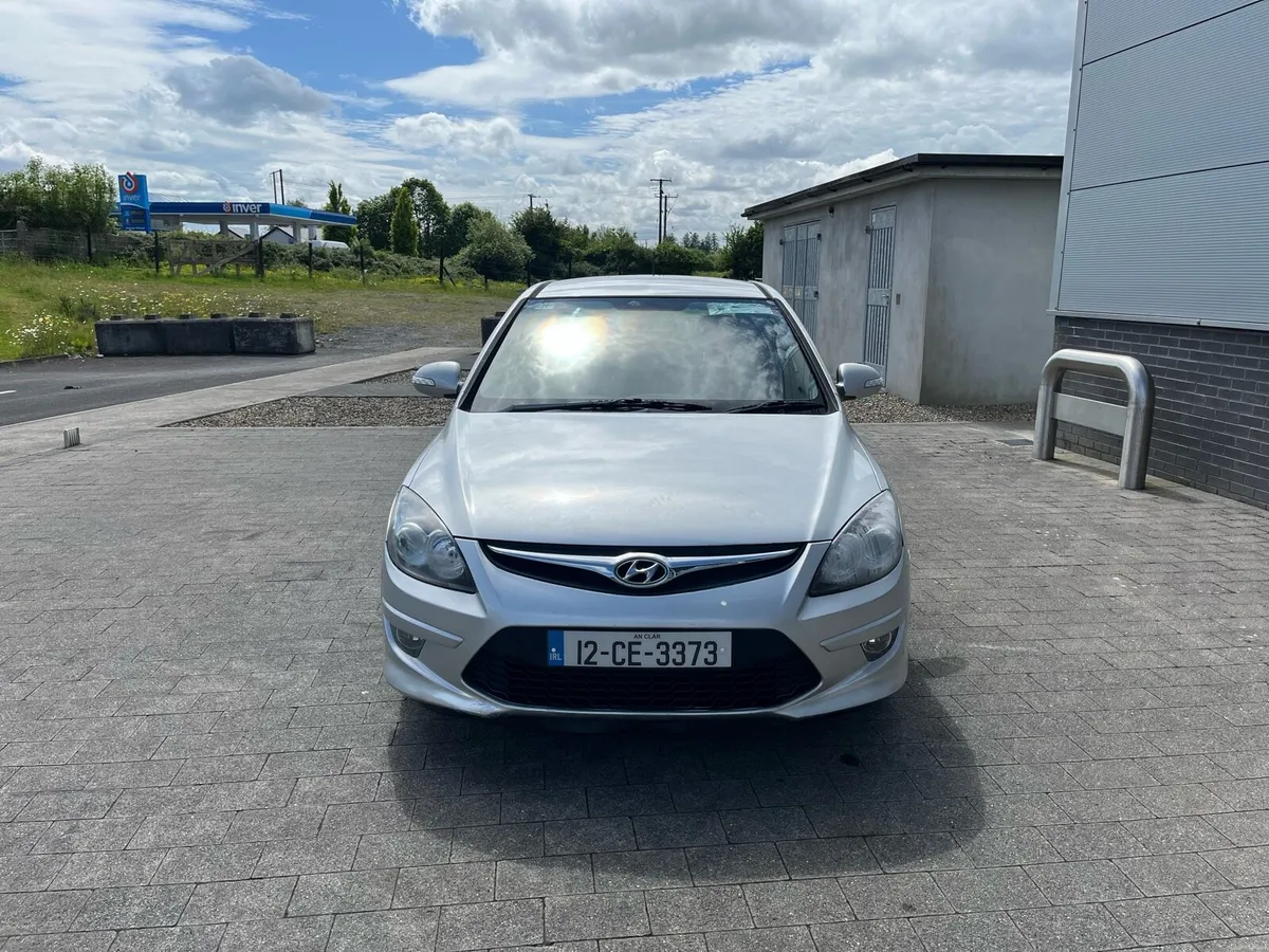 2012 i30 - Image 2