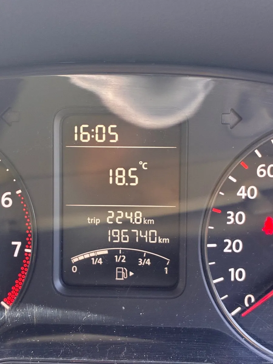 Volkswagen Polo 2013 - Image 2