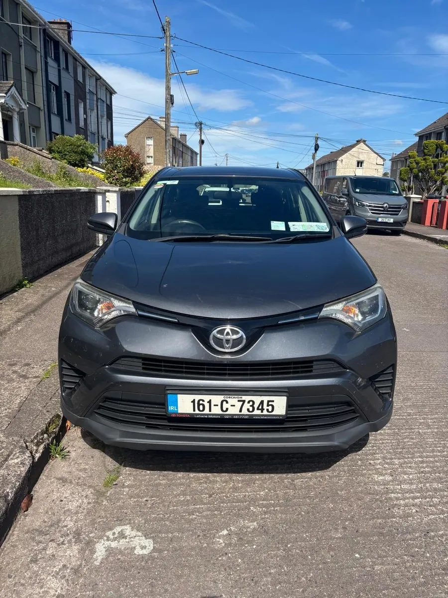 Toyota RAV4 2016 - Image 2