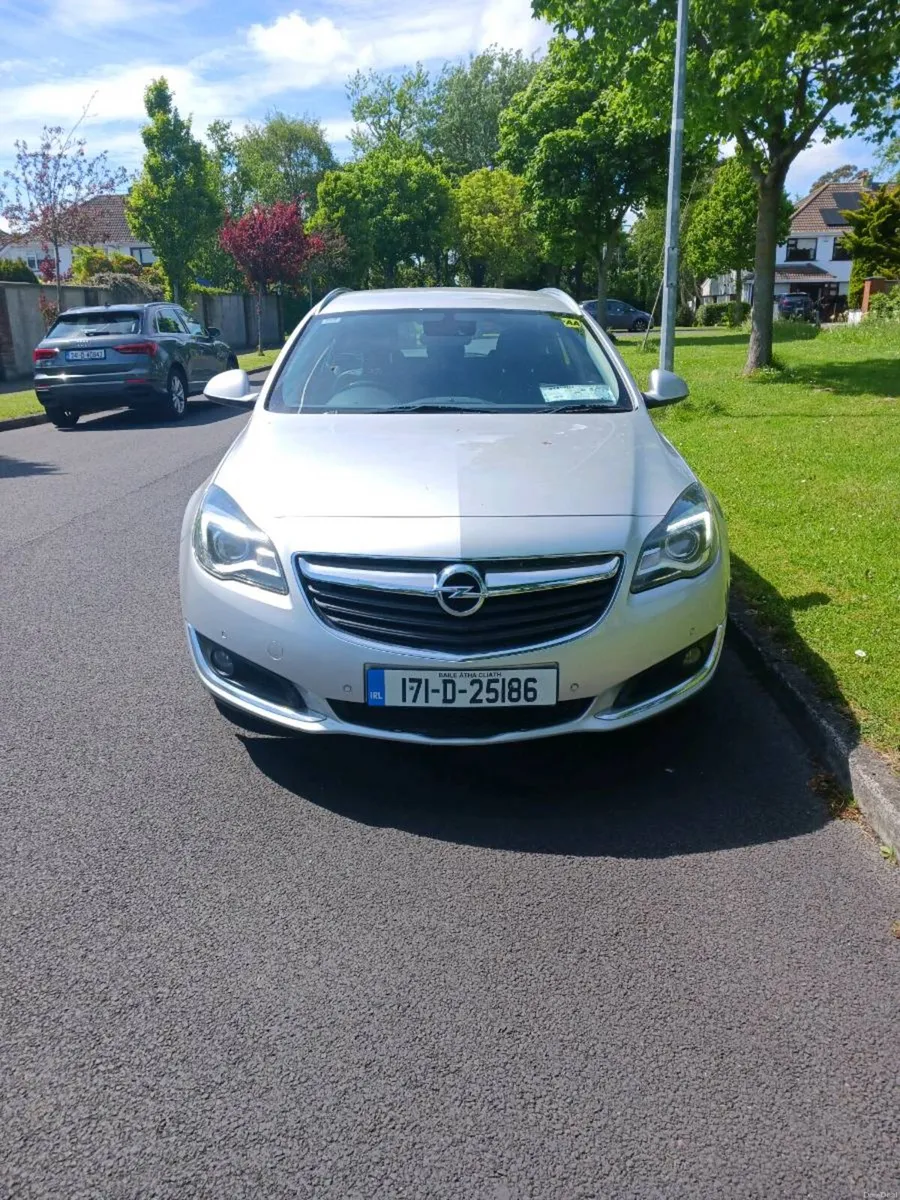Opel Insignia Sports Tourer 1.6 diesel - Image 1