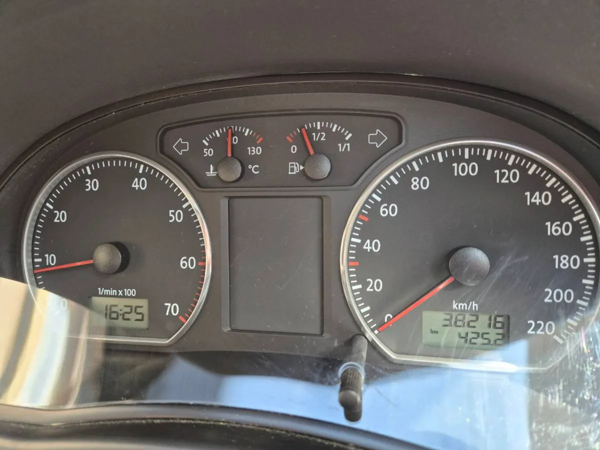 Volkswagen Polo (only 38k kilometres) - Image 3