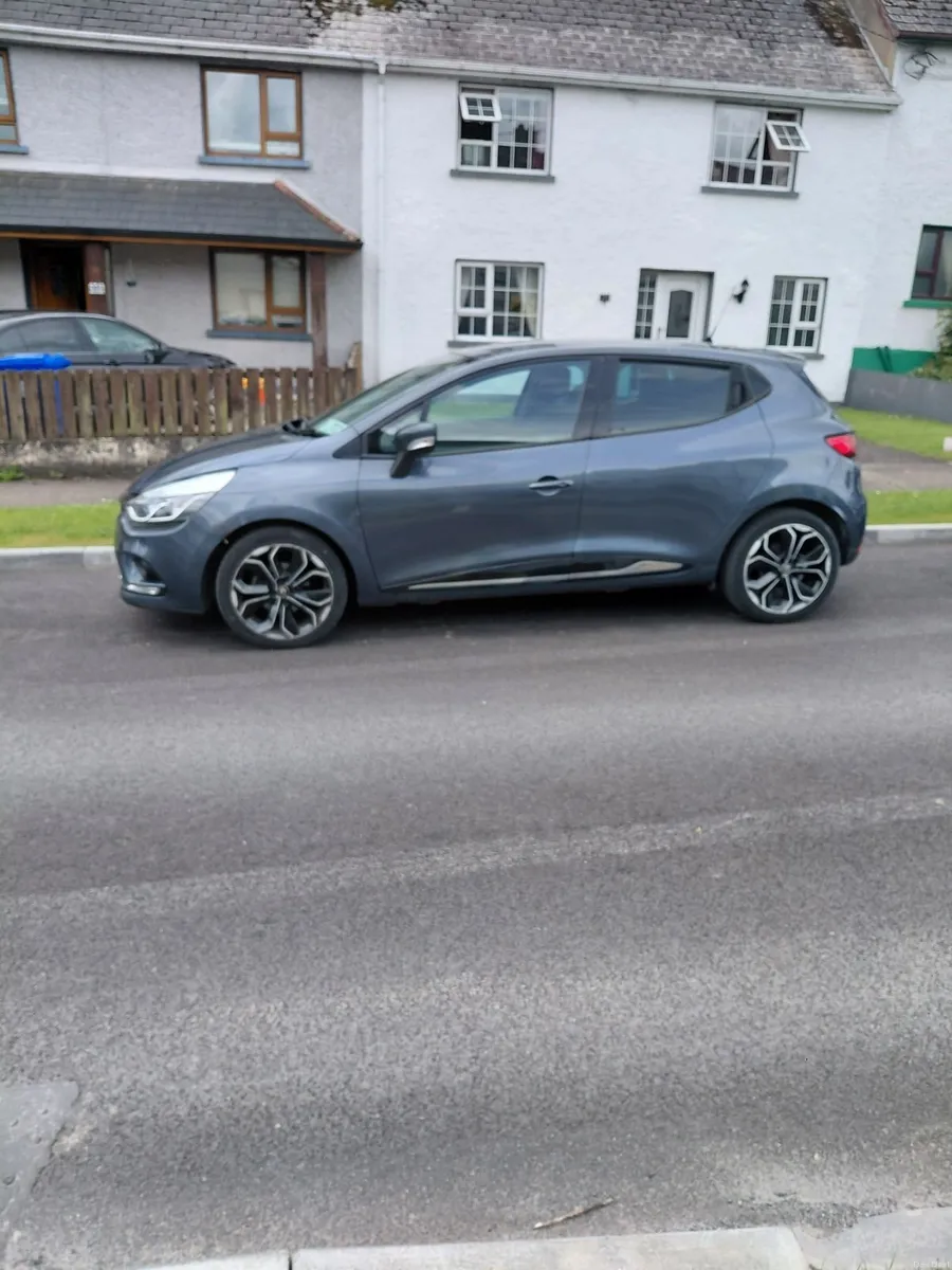 Renault Clio 2019 - Image 1