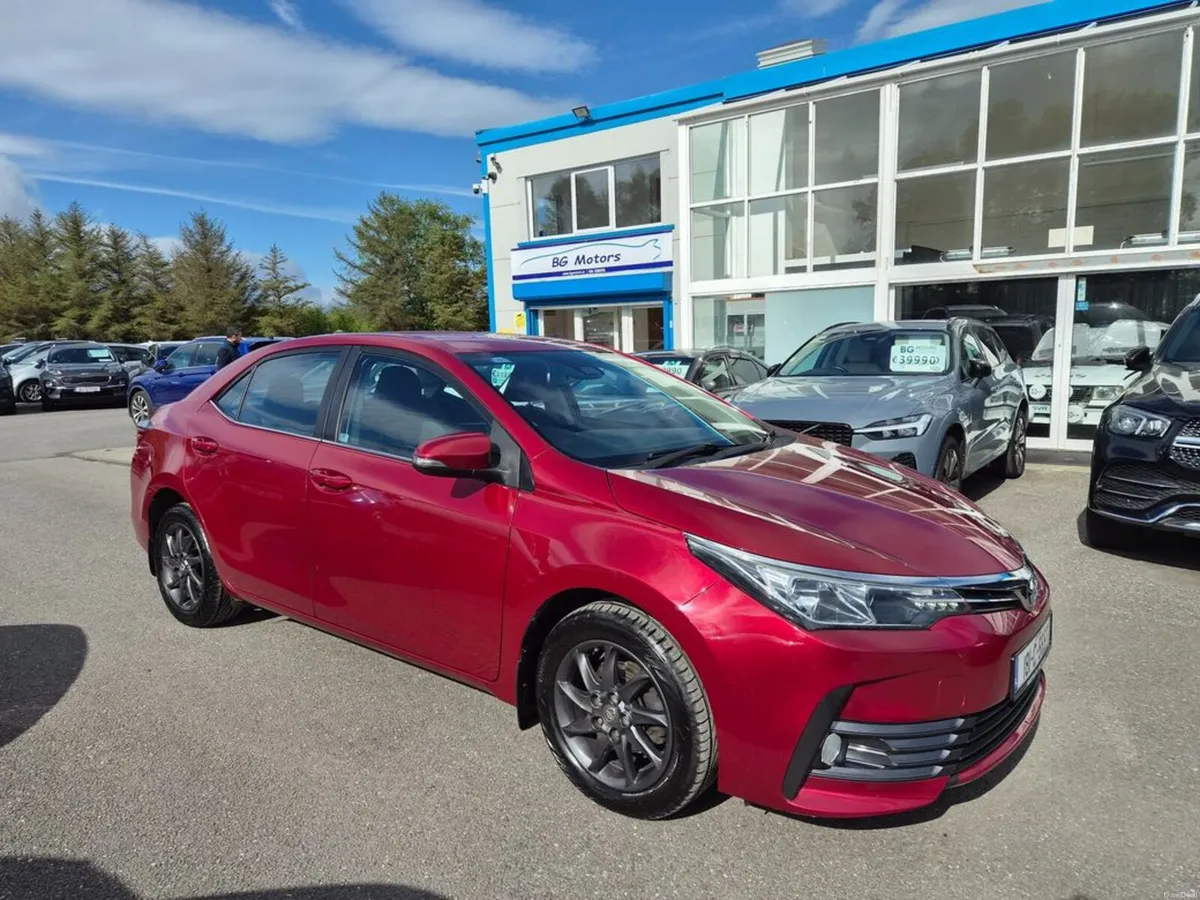Toyota Corolla 1.33 Luna 4DR - Image 1