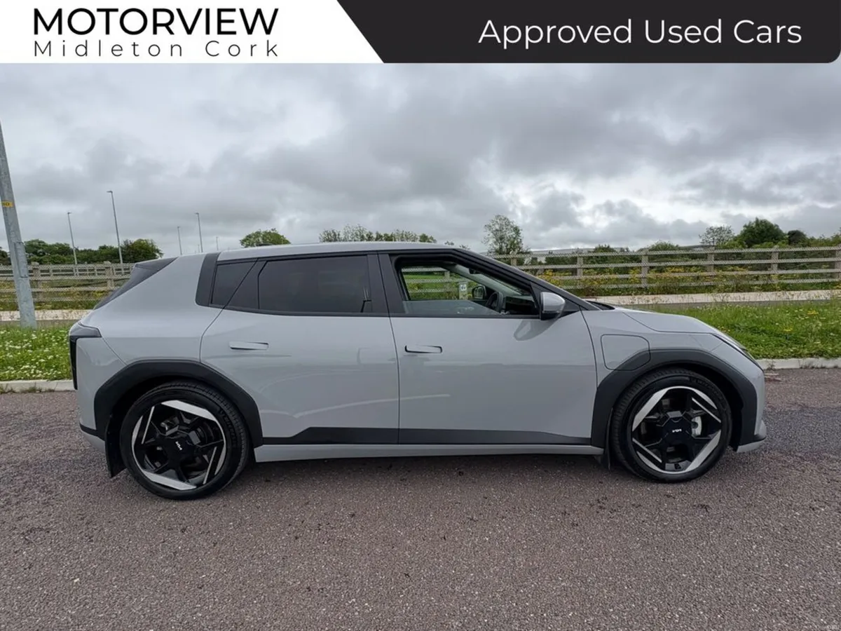 Kia EV4 EV4 5HB Earth K3 LR 5DR Auto, **warranty t - Image 3