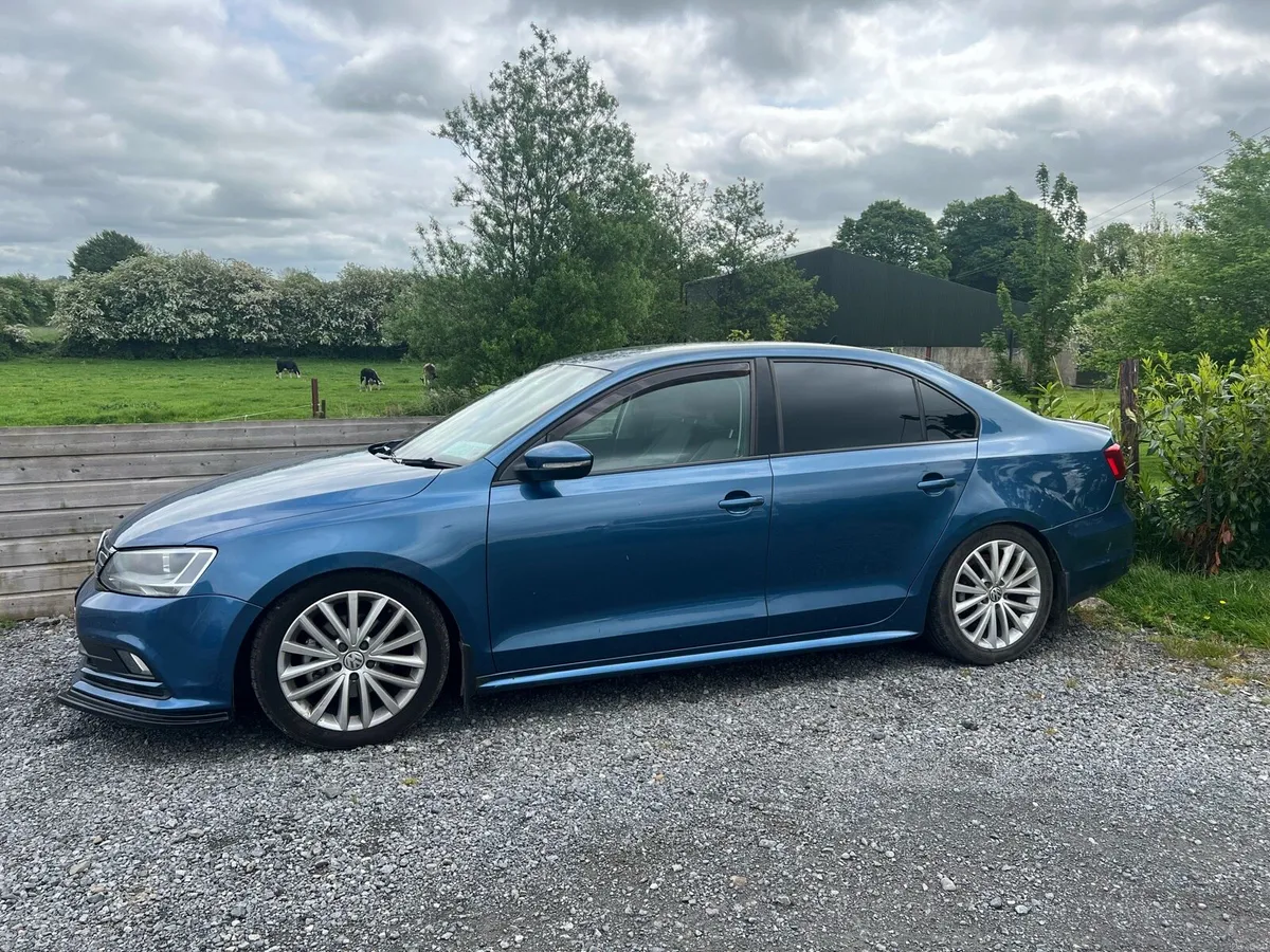 Volkswagen Jetta - Image 2