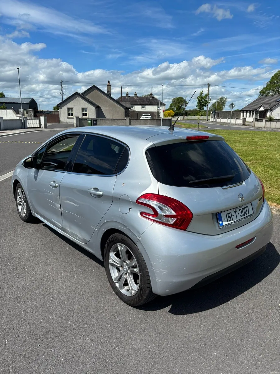 Peugeot 207 - Image 2