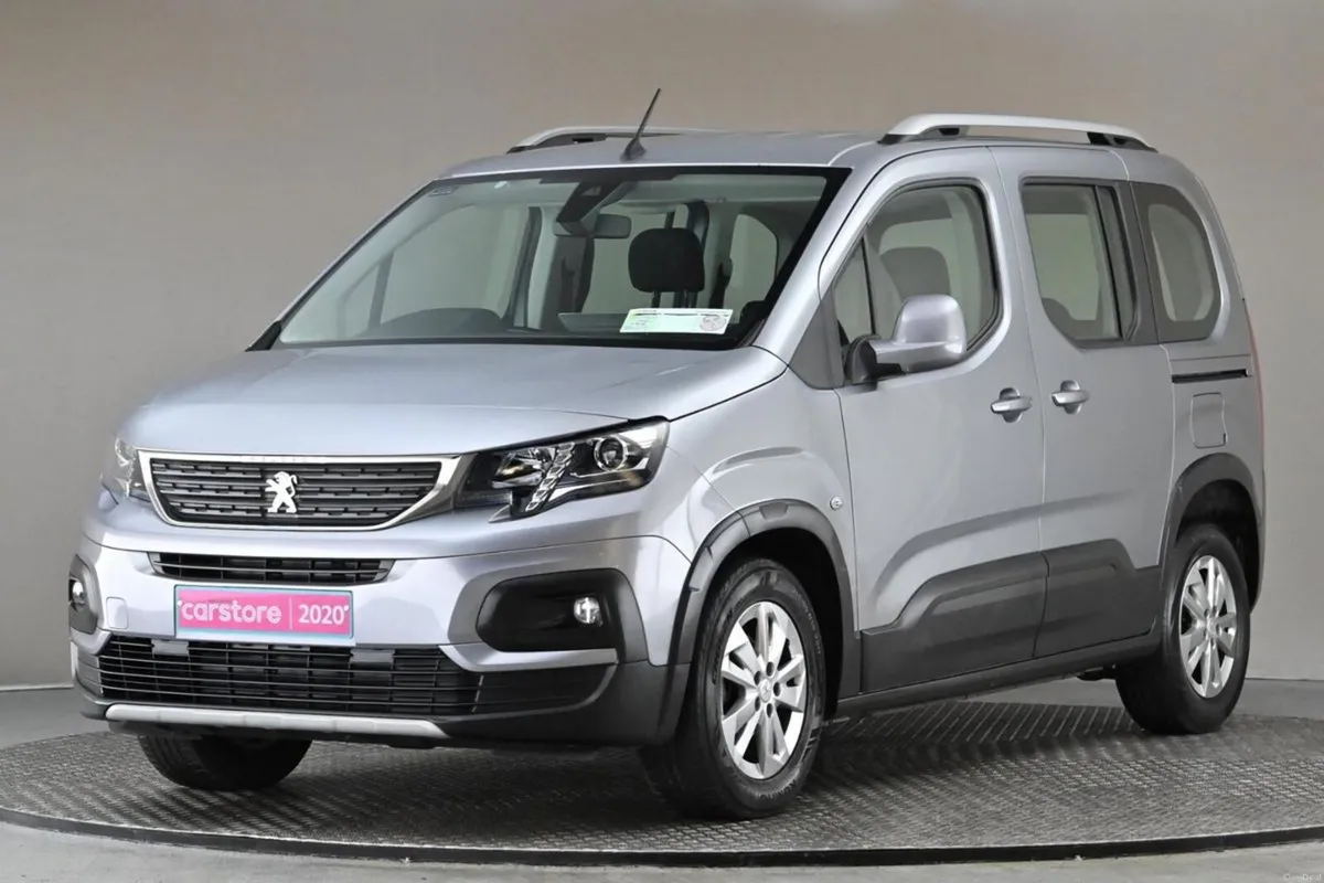 Peugeot Rifter 1.5 HDI 5SPD ALLURE 5SEATS **REVERS - Image 3