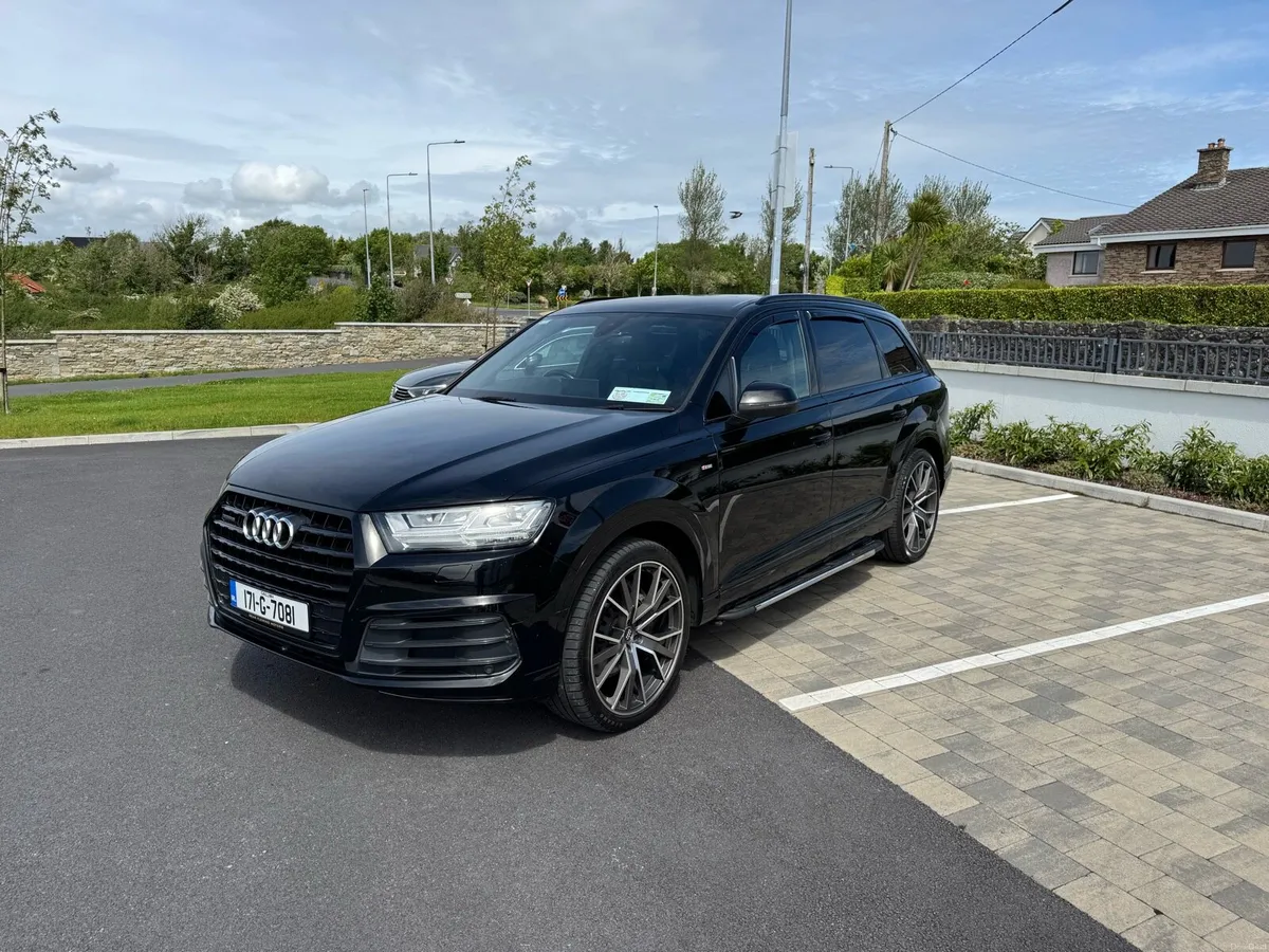 2017 Audi Q7 3.0 TDi S-Line Quattro 7 seater - Image 3