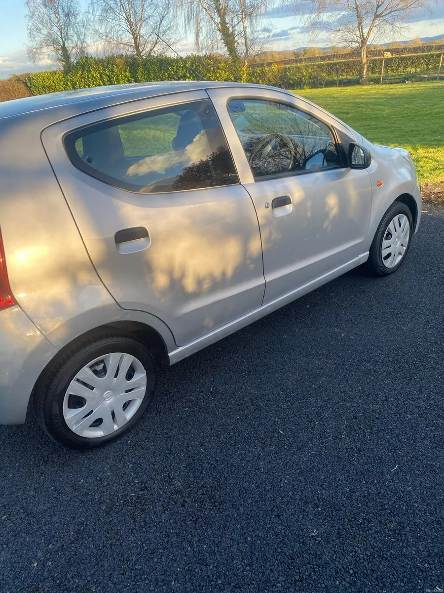 Nissan pixo - Image 4