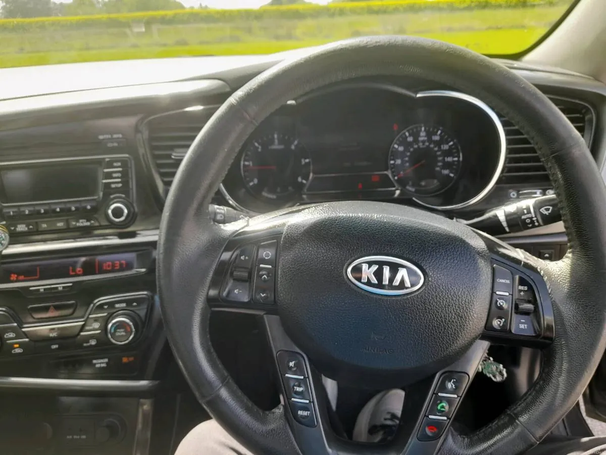 Car - Image 2