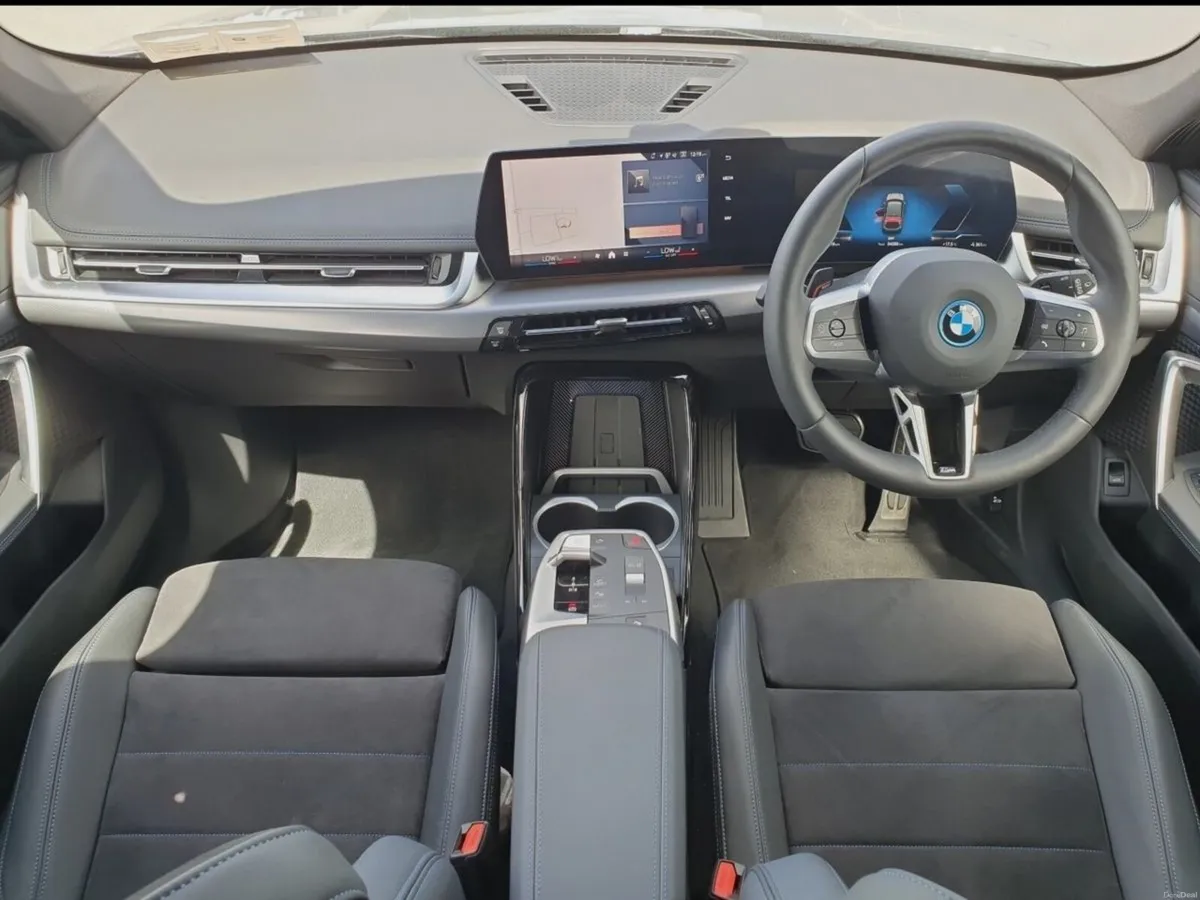BMW iX1 eDrive20 M Sport - Image 4