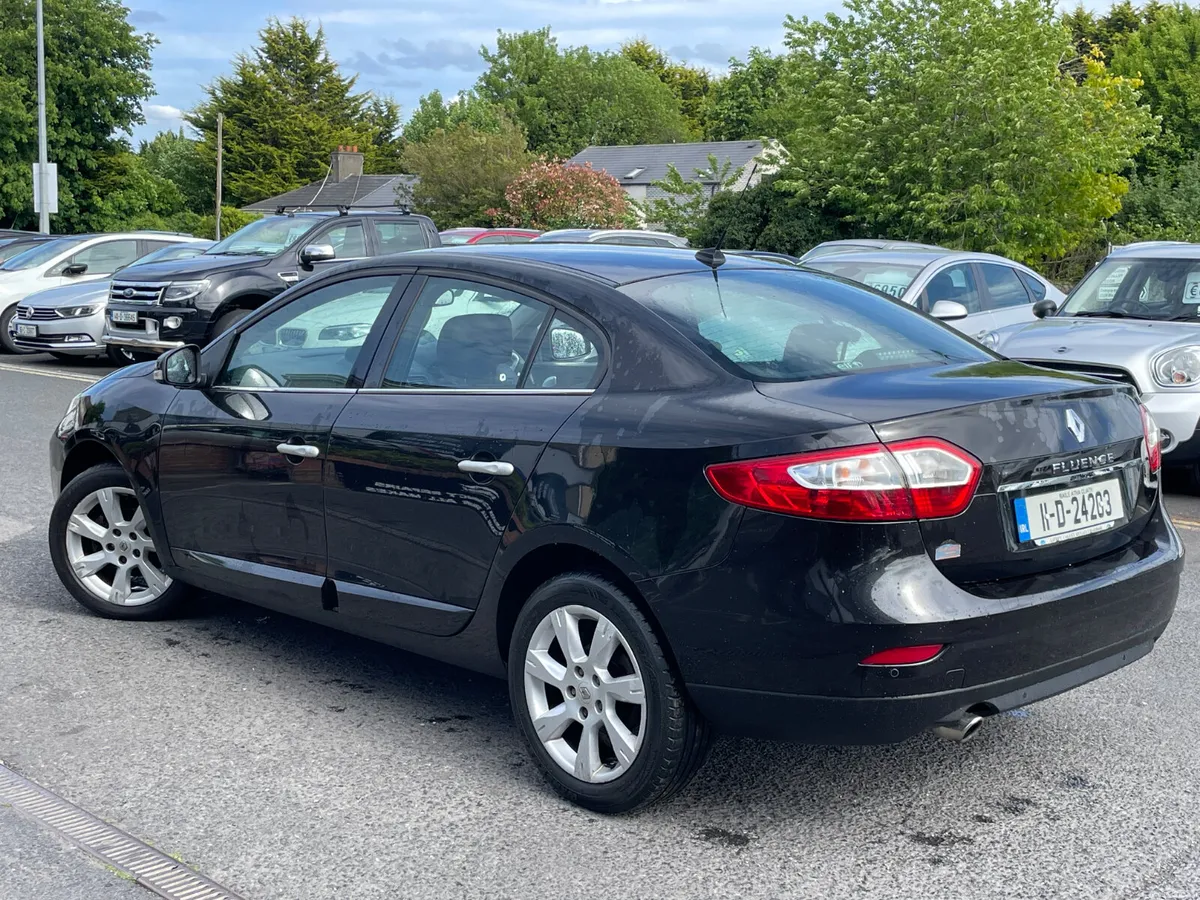 Renault Fluence 2011 - Image 4